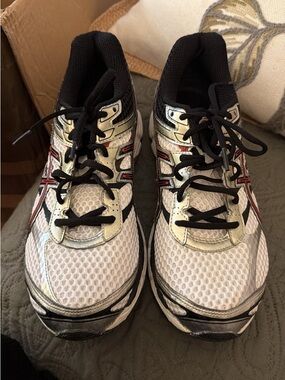 ASICS GEL-Cumulus 16 Men’s Size 9 Wide (2E) Running Shoes White/Black